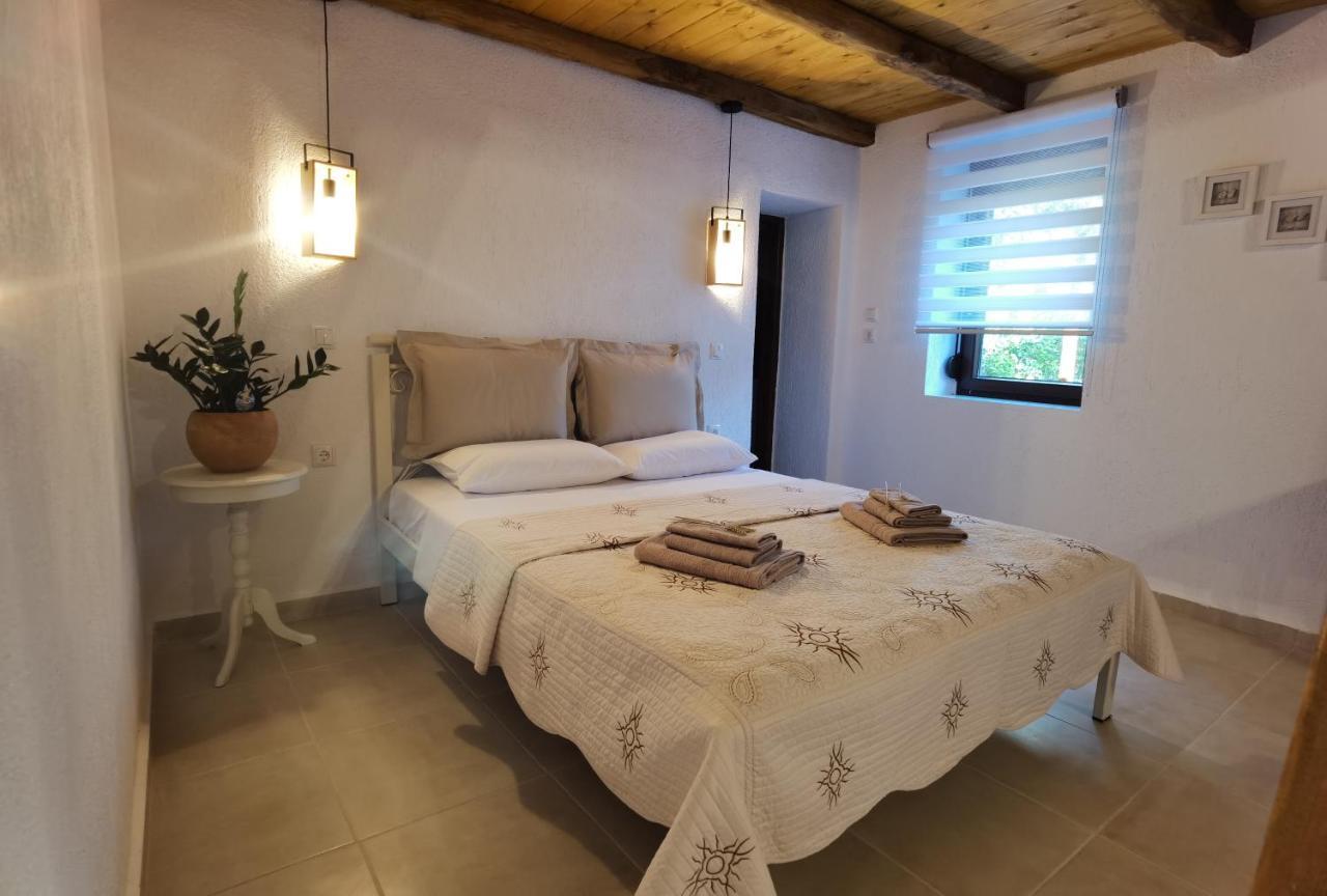 Elaion Thea-nies Holiday home Sourpi