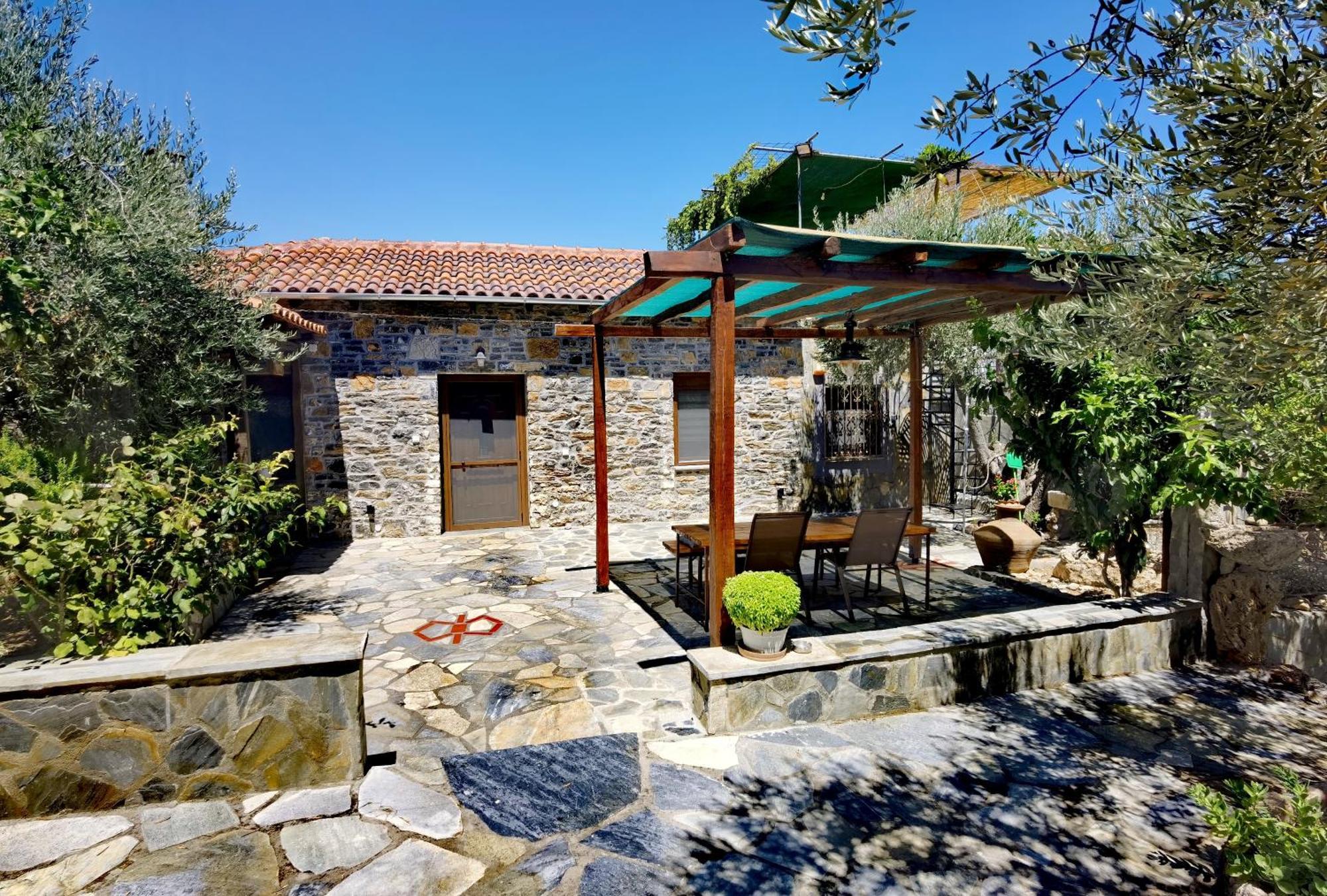Elaion Thea-nies Holiday home
